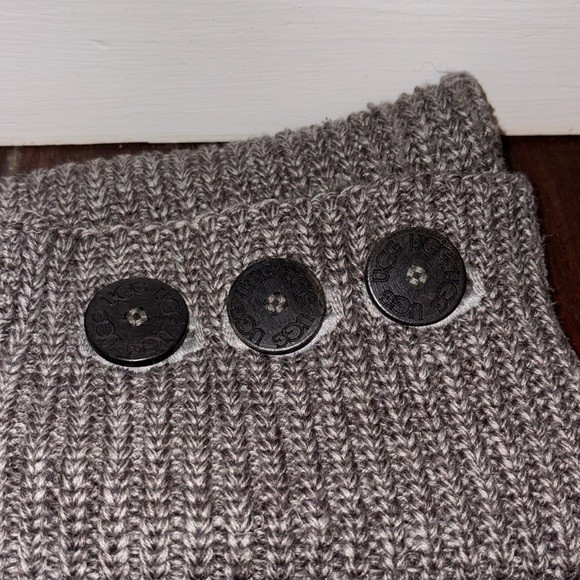 UGG Winter Classic Cardy Winter Boot Gray Size 5 - Picture 7 of 9